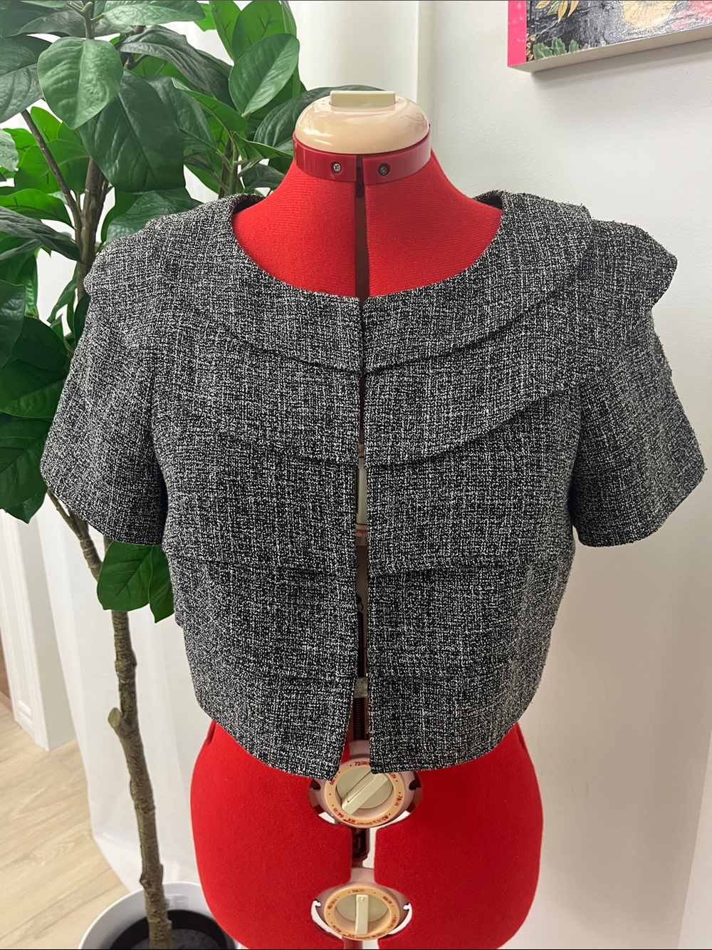 Cropped Textured Bouclé Jacket - Black & White